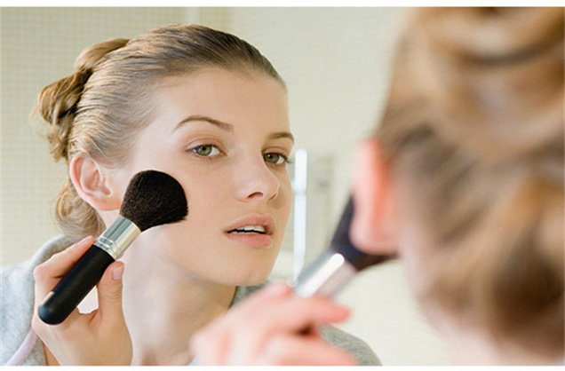 15 eenvoudige en praktische make-uptips