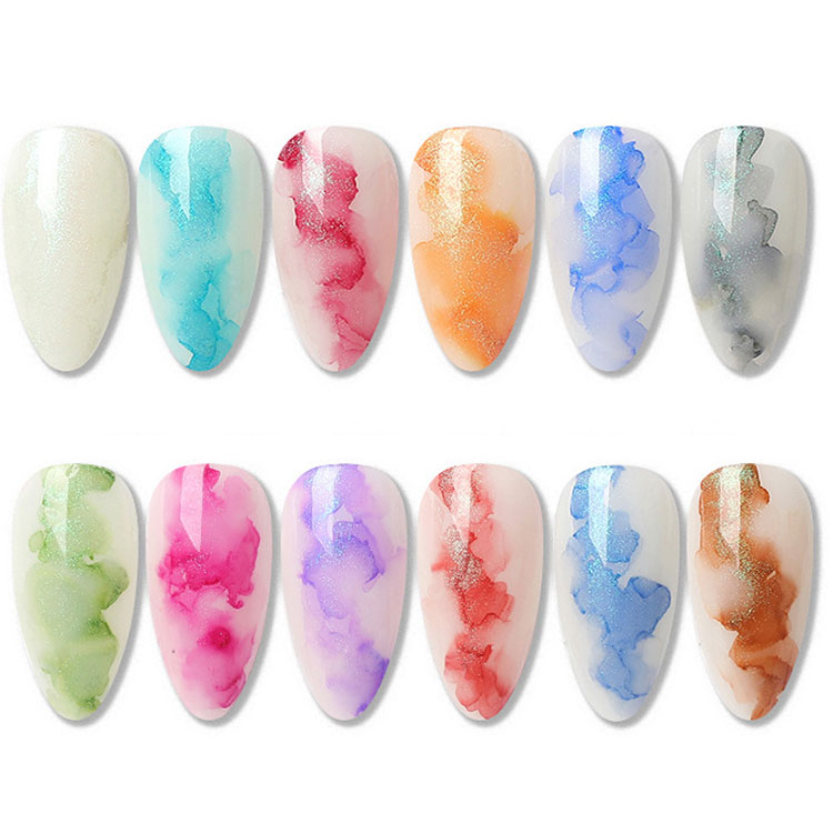 Waterverfspreidend effect bloeiende gel